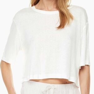 Aritzia The Group by Babaton Foundation Relaxed T-Shirt Linen Crew-Neck T-Shirt